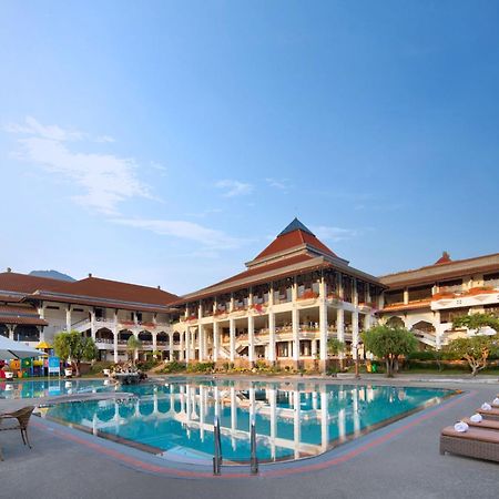 Royal Hotel And Villa Batu Batu  Exterior foto