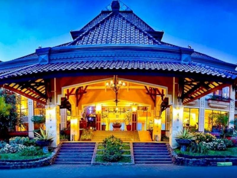 Royal Hotel And Villa Batu Batu  Exterior foto