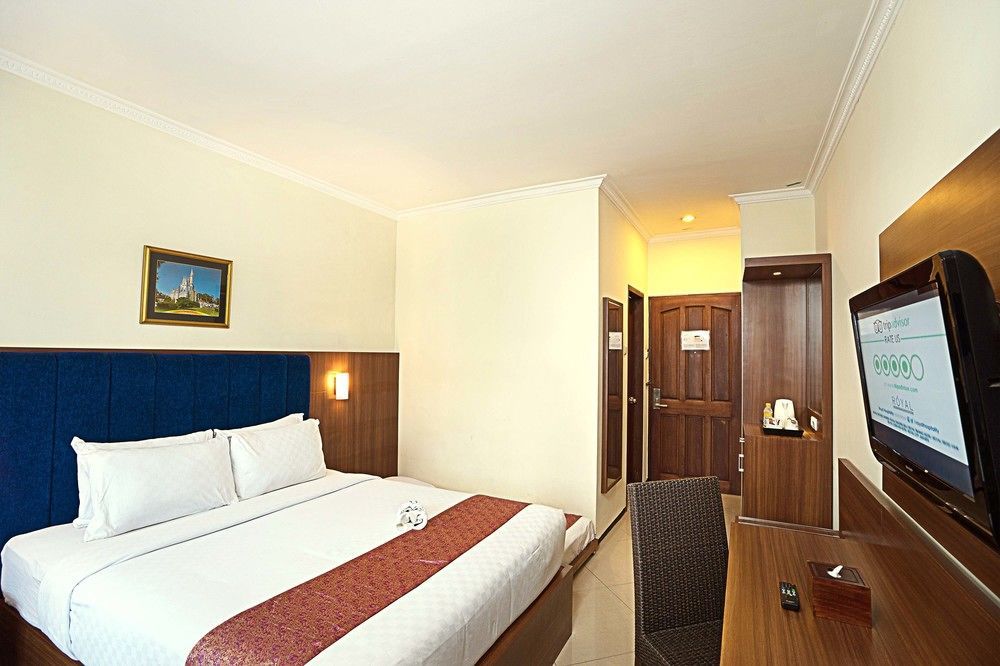 Royal Hotel And Villa Batu Batu  Exterior foto